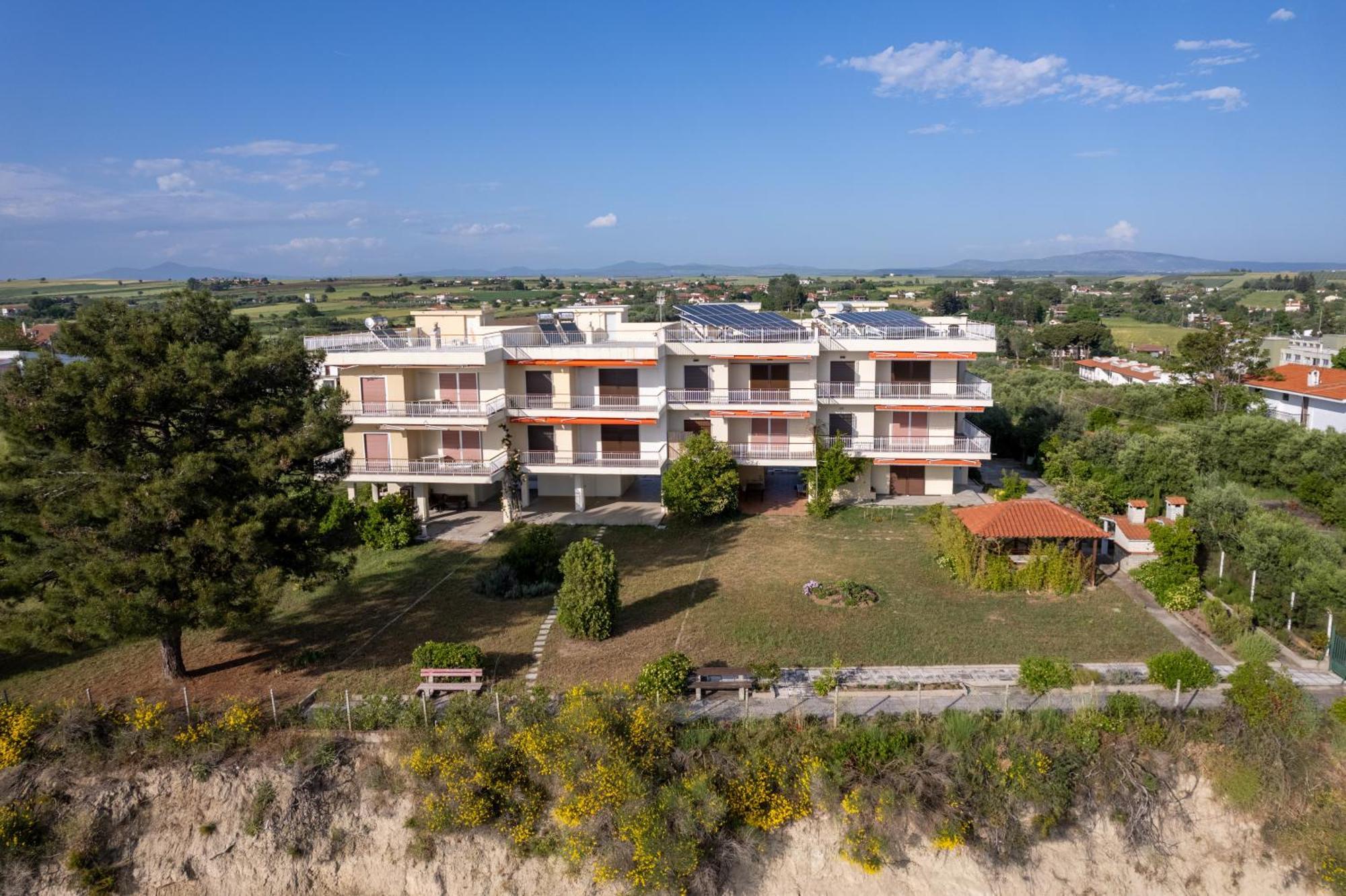 Apartamento Sunshine House Offering Spectacular Views To Olymp A Nea Iraklia Exterior foto