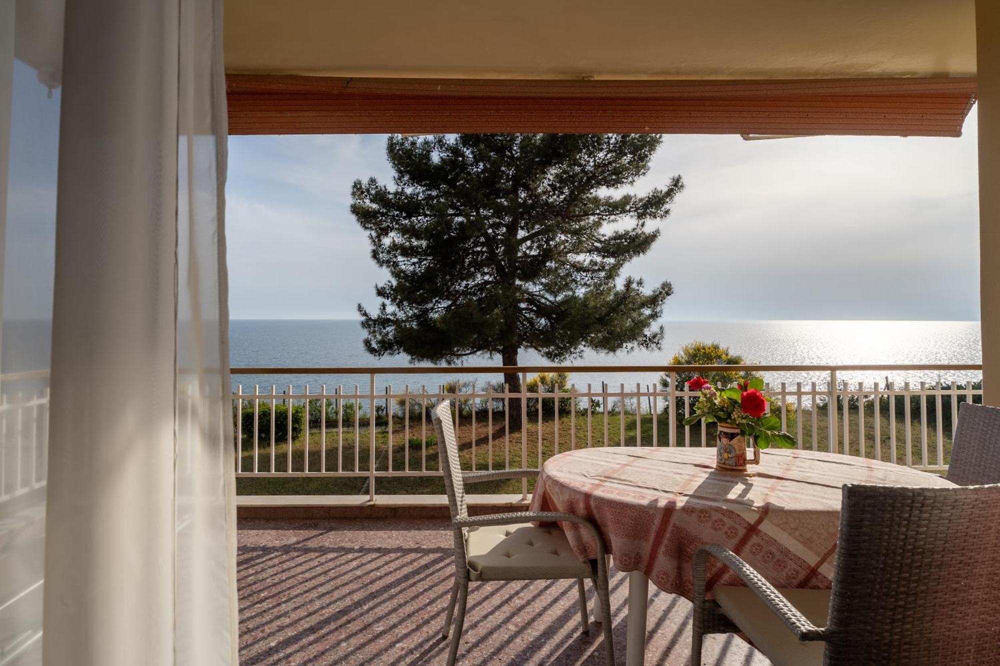Apartamento Sunshine House Offering Spectacular Views To Olymp A Nea Iraklia Exterior foto