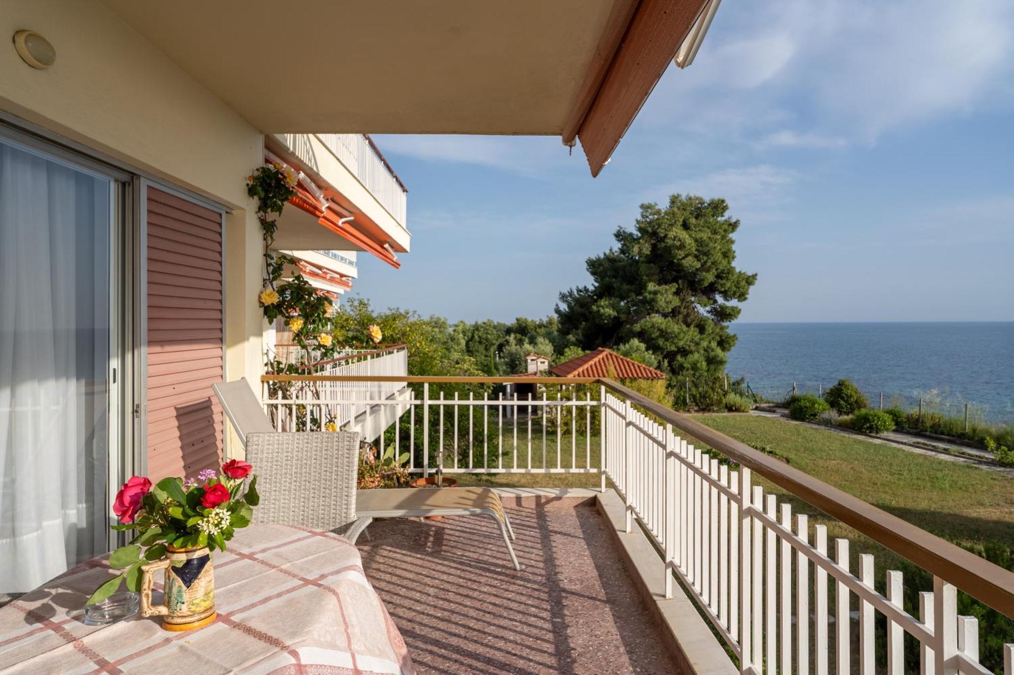 Apartamento Sunshine House Offering Spectacular Views To Olymp A Nea Iraklia Exterior foto